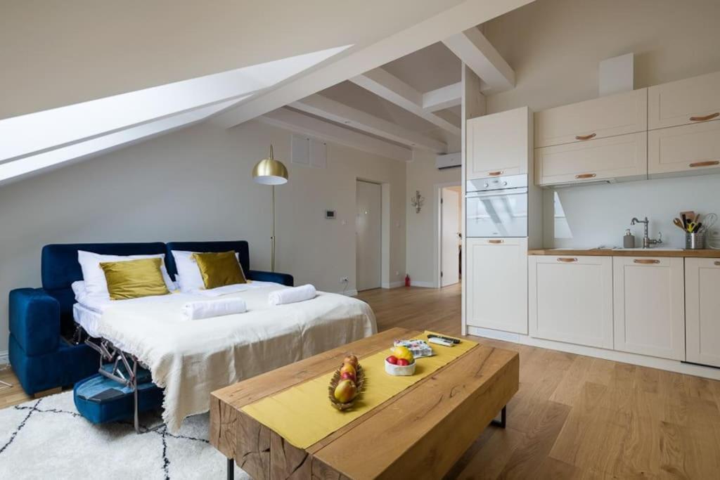 Charming Apartment In Perfect Location Krasków Εξωτερικό φωτογραφία